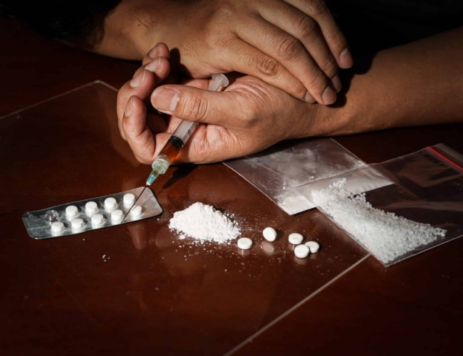 Signs and Symptoms of Cocaine Addiction 